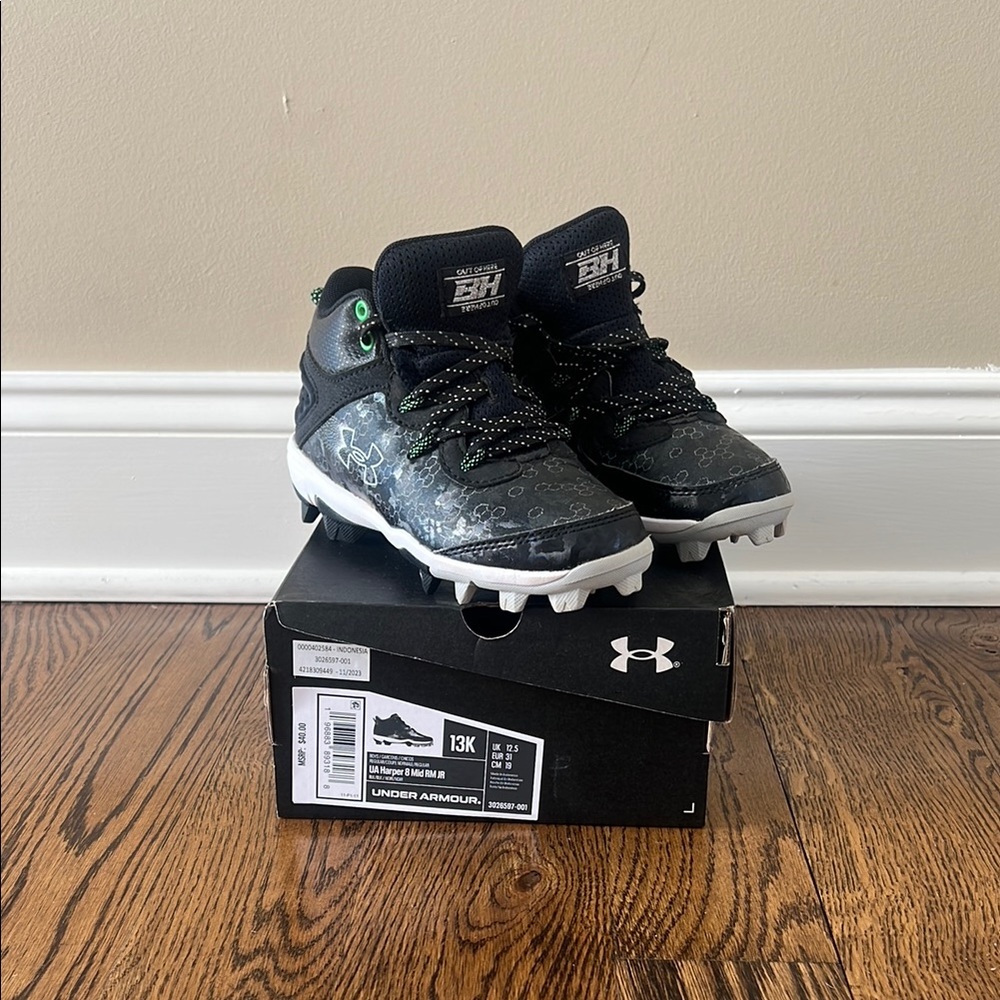 Under Armour Kids Harper Black Cleats Size 13